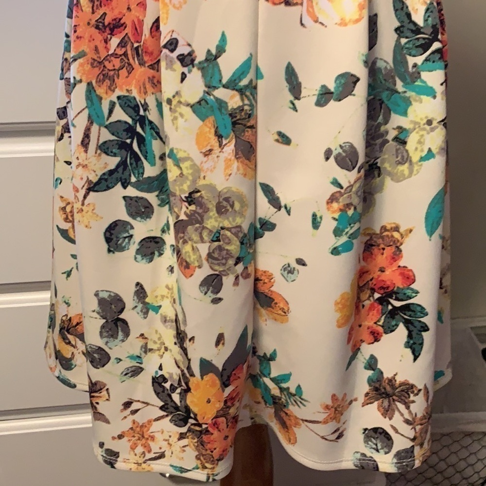 Candies super stretchy floral sleeveless dress - Picture 4 of 14